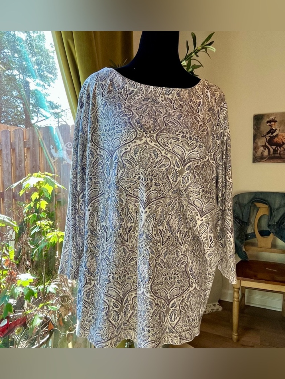 Croft & Barrow Women's Paisley Long Sleeve Blouse Gray/White/Purple/Blue EUC